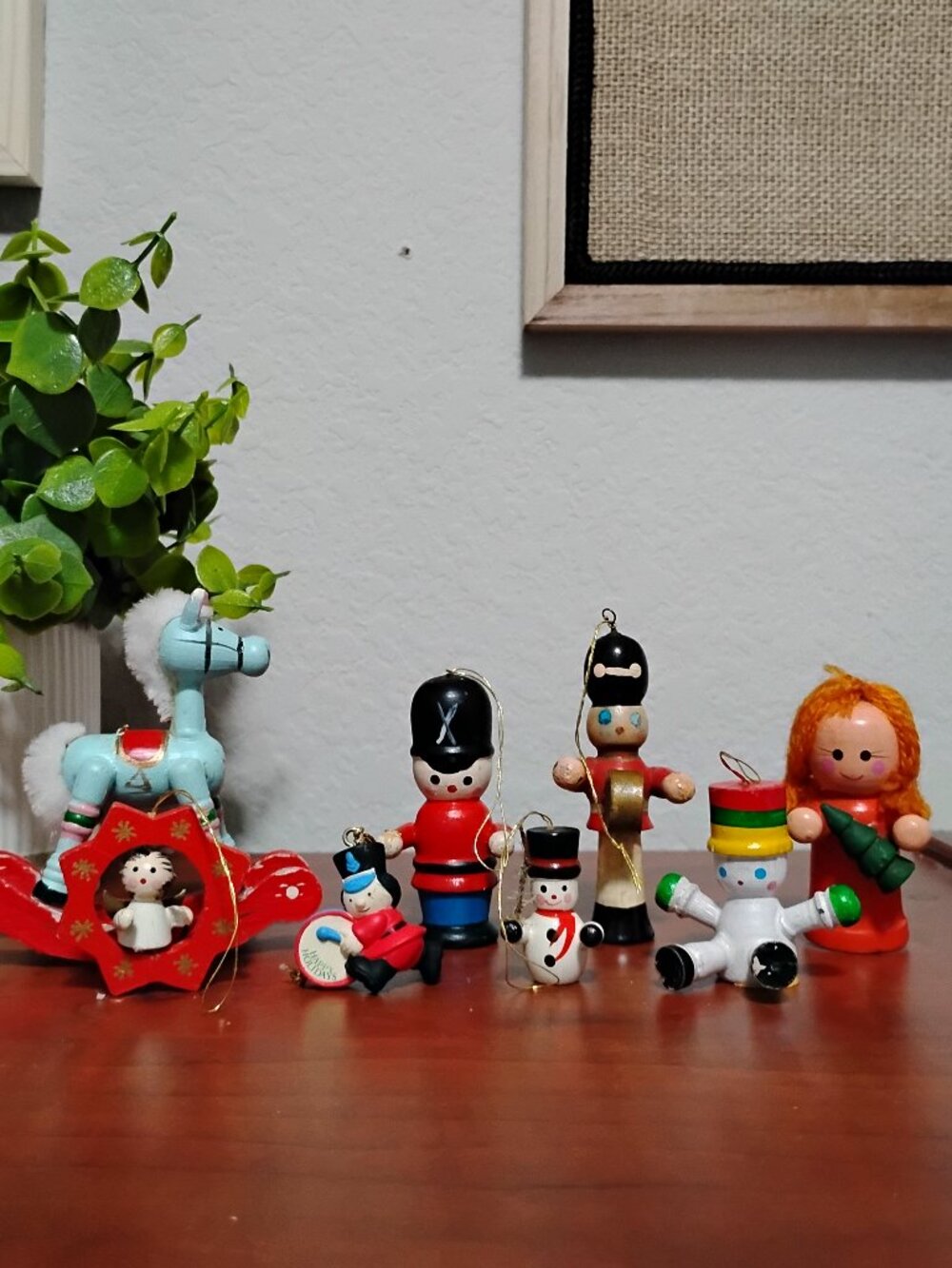 8 Pc VTG Wooden Hand Painted Horse Soldiers Toys Girl Spool Christmas Ornaments